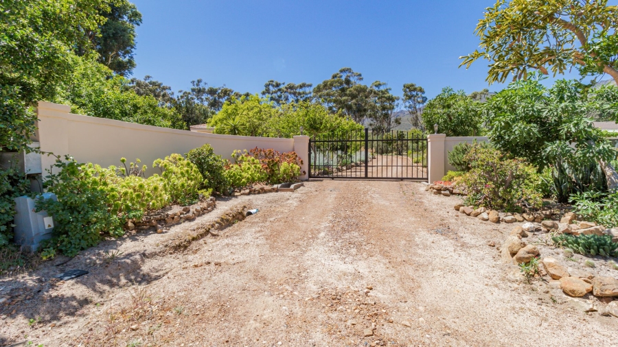 4 Bedroom Property for Sale in High Riding Country Estate Western Cape